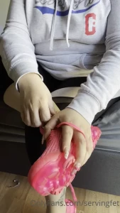 SERVINGBAREFEET [ servingfet ] Onlyfans leaked video 5344070 on Hotleaks.tv