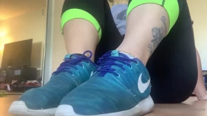 SERVINGBAREFEET [ servingfet ] Onlyfans leaked video 5344203 on Hotleaks.tv