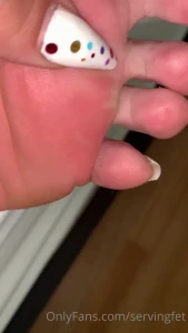 SERVINGBAREFEET [ servingfet ] Onlyfans leaked video 5344470 on Hotleaks.tv