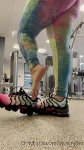 SERVINGBAREFEET [ servingfet ] Onlyfans leaked video 5344482 on Hotleaks.tv