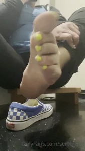 SERVINGBAREFEET [ servingfet ] Onlyfans leaked video 5344540 on Hotleaks.tv