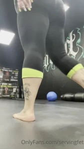 SERVINGBAREFEET [ servingfet ] Onlyfans leaked video 5344613 on Hotleaks.tv