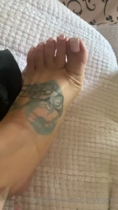 SERVINGBAREFEET [ servingfet ] Onlyfans leaked video 5344635 on Hotleaks.tv