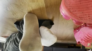 SERVINGBAREFEET [ servingfet ] Onlyfans leaked video 5344789 on Hotleaks.tv