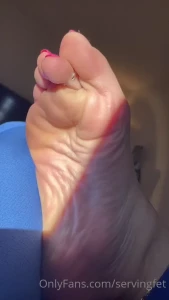SERVINGBAREFEET [ servingfet ] Onlyfans leaked video 5344795 on Hotleaks.tv