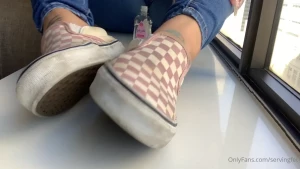 SERVINGBAREFEET [ servingfet ] Onlyfans leaked video 5344933 on Hotleaks.tv