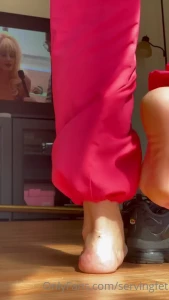 SERVINGBAREFEET [ servingfet ] Onlyfans leaked video 5344981 on Hotleaks.tv