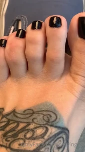 SERVINGBAREFEET [ servingfet ] Onlyfans leaked video 5345112 on Hotleaks.tv