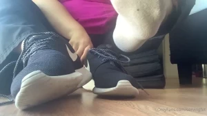 SERVINGBAREFEET [ servingfet ] Onlyfans leaked video 5345257 on Hotleaks.tv