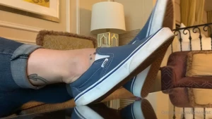 SERVINGBAREFEET [ servingfet ] Onlyfans leaked video 5345283 on Hotleaks.tv