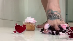SERVINGBAREFEET [ servingfet ] Onlyfans leaked video 5345480 on Hotleaks.tv