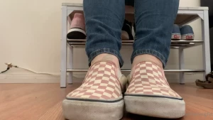 SERVINGBAREFEET [ servingfet ] Onlyfans leaked video 5345517 on Hotleaks.tv