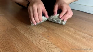 SERVINGBAREFEET [ servingfet ] Onlyfans leaked video 5345816 on Hotleaks.tv