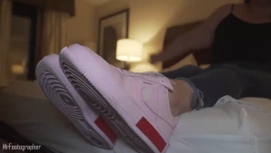 SERVINGBAREFEET [ servingfet ] Onlyfans leaked video 5345830 on Hotleaks.tv