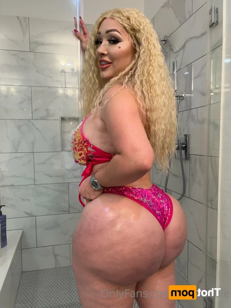 Everyone Loves Tanya [ everyonelovestanya ] Onlyfans leaked photo 12870644 on Hotleaks.tv