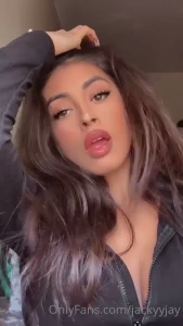 4678854