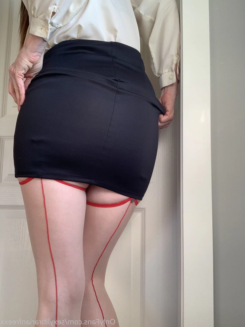 The Free Sexy Librarian [ sexylibrarianfreexx ] Onlyfans leaked photo 9732245 on Hotleaks.tv