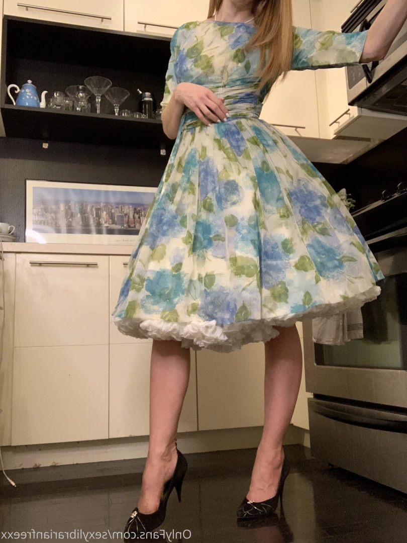 The Free Sexy Librarian [ sexylibrarianfreexx ] Onlyfans leaked photo 9732378 on Hotleaks.tv