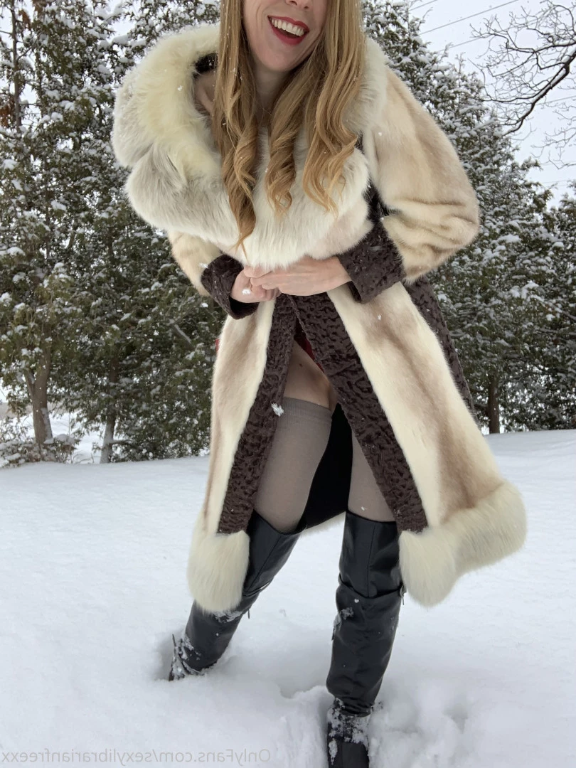 The Free Sexy Librarian [ sexylibrarianfreexx ] Onlyfans leaked photo 9733037 on Hotleaks.tv
