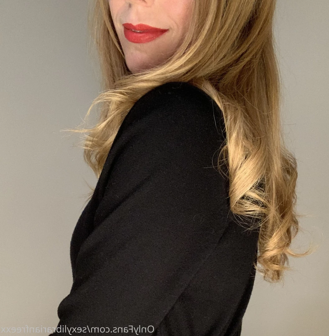 The Free Sexy Librarian [ sexylibrarianfreexx ] Onlyfans leaked photo 9733475 on Hotleaks.tv