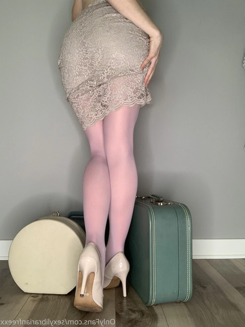 The Free Sexy Librarian [ sexylibrarianfreexx ] Onlyfans leaked photo 9734064 on Hotleaks.tv