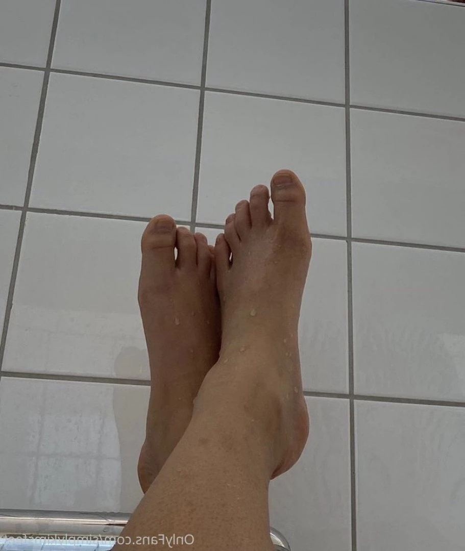 Kim [ simplykimsfeet ] Onlyfans leaked photo 5031194 on Hotleaks.tv