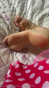 10662374