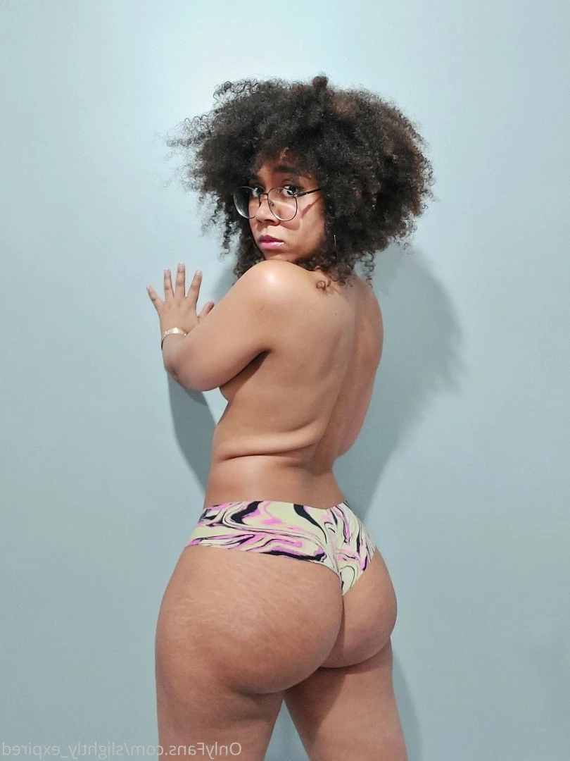 slightly expired [ slightly_expired ] Onlyfans leaked photo 5019098 on Hotleaks.tv