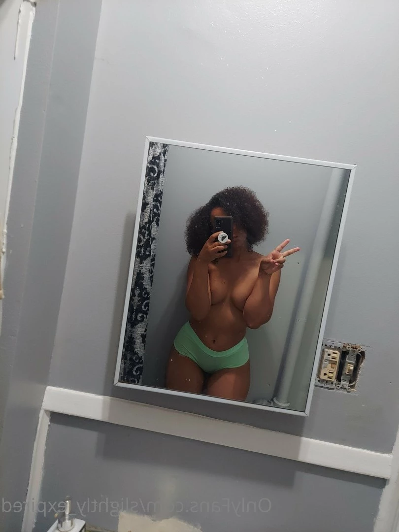 slightly expired [ slightly_expired ] Onlyfans leaked photo 5021080 on Hotleaks.tv