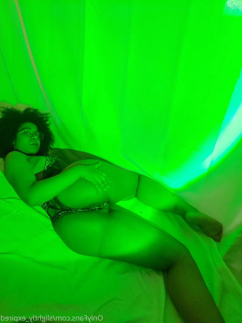 slightly expired [ slightly_expired ] Onlyfans leaked photo 5021512 on Hotleaks.tv