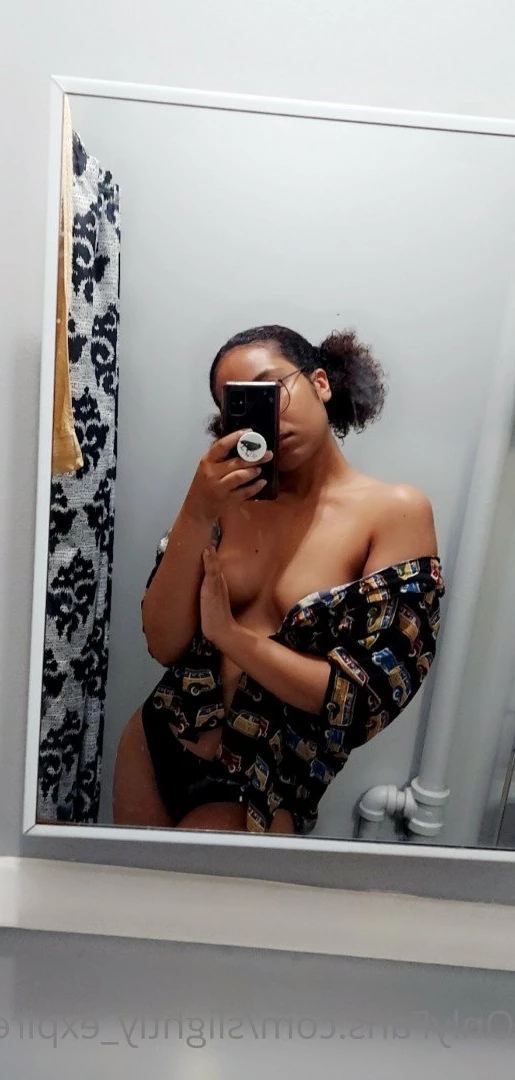 slightly expired [ slightly_expired ] Onlyfans leaked photo 5021679 on Hotleaks.tv