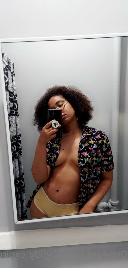 slightly expired [ slightly_expired ] Onlyfans leaked photo 5021987 on Hotleaks.tv