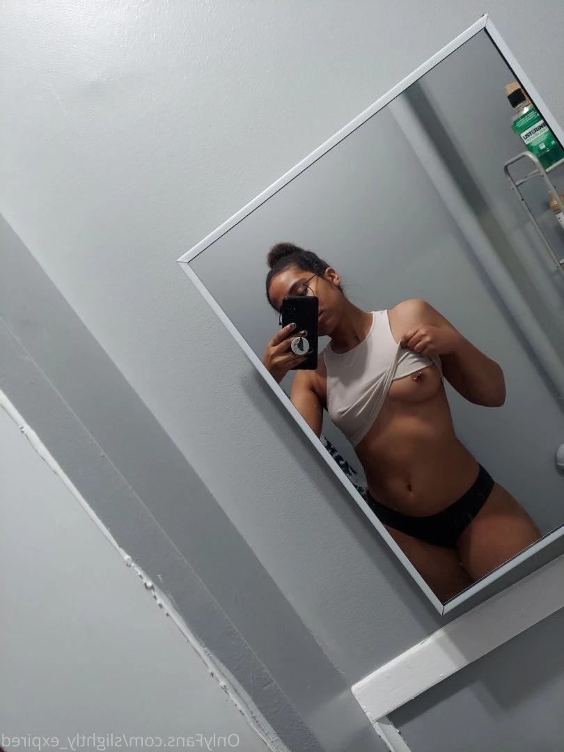 slightly expired [ slightly_expired ] Onlyfans leaked photo 5022637 on Hotleaks.tv