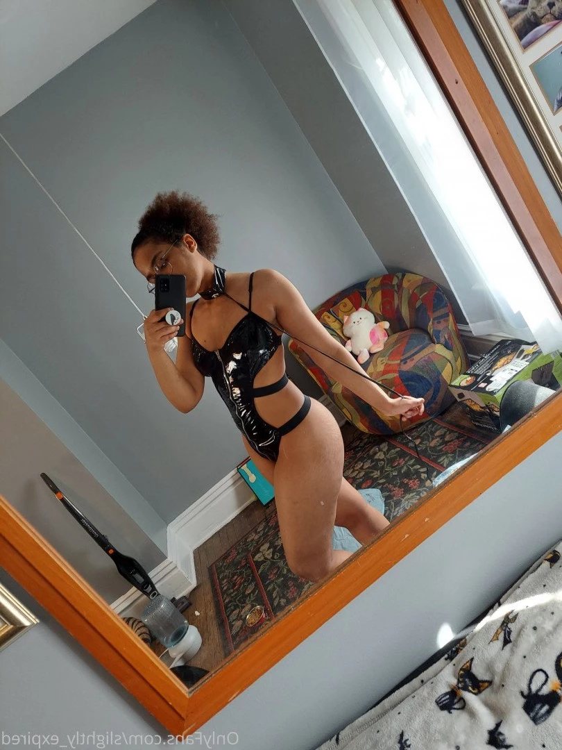 slightly expired [ slightly_expired ] Onlyfans leaked photo 5022867 on Hotleaks.tv