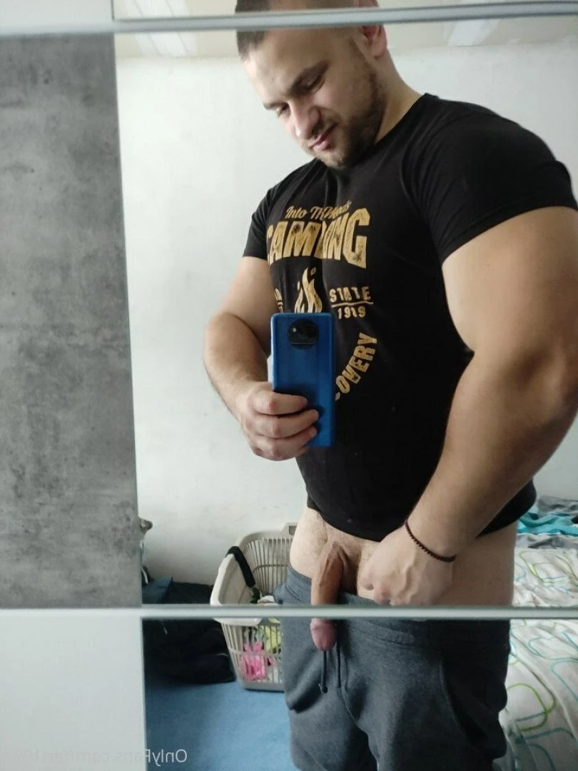 slovakboy1993 Onlyfans leaked photo 5038908 on Hotleaks.tv