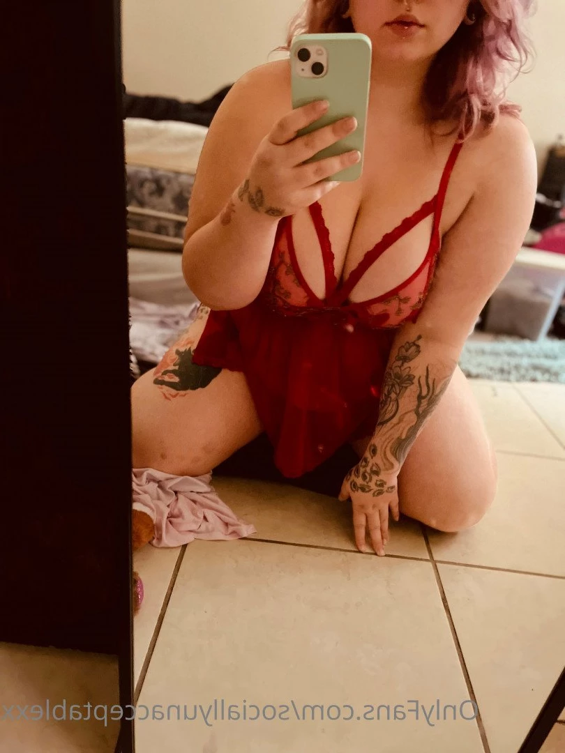 XxxWillow [ sociallyunacceptablexx ] Onlyfans leaked photo 5018176 on Hotleaks.tv