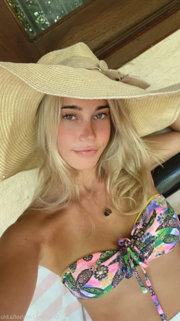 sofia [ sofia.blu ] Onlyfans leaked photo 11605210 on Hotleaks.tv