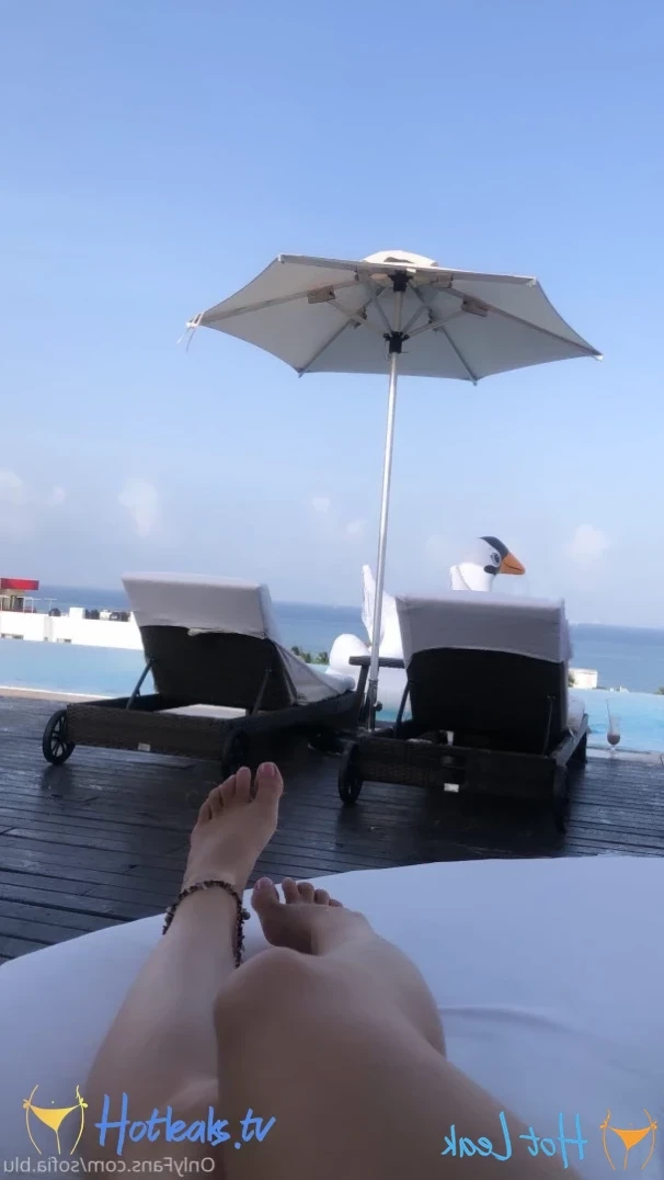 sofia [ sofia.blu ] Onlyfans leaked photo 12735566 on Hotleaks.tv