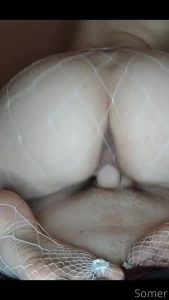 5373077
