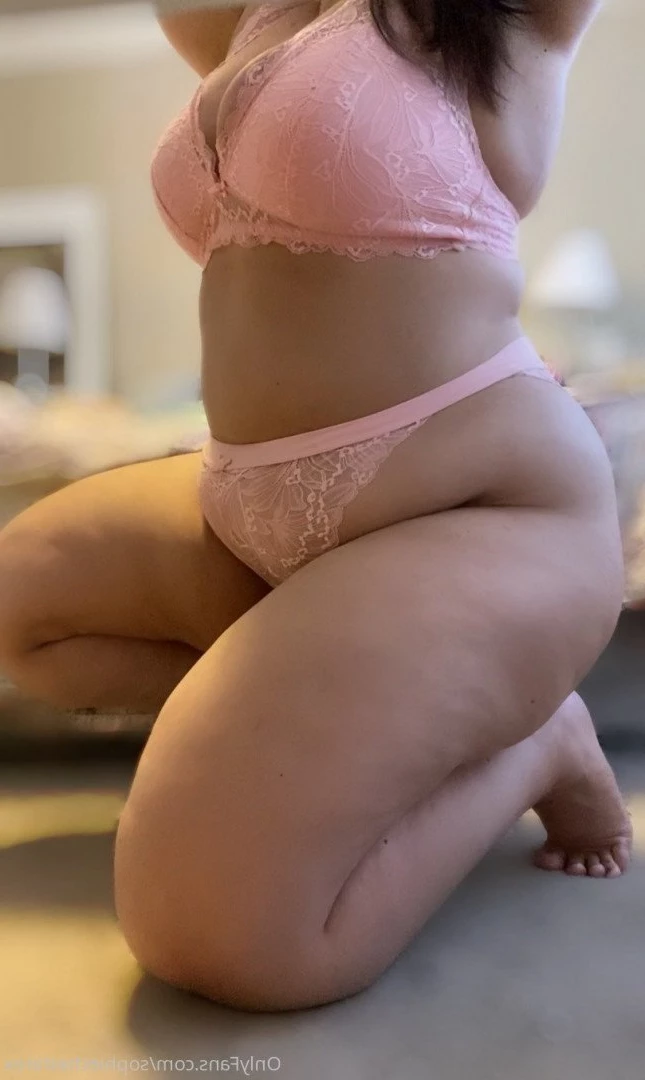 Sophie Cheshire 36DD BRITISH BABE🇬🇧 [ sophiecheshirex ] Onlyfans leaked photo 5009890 on Hotleaks.tv