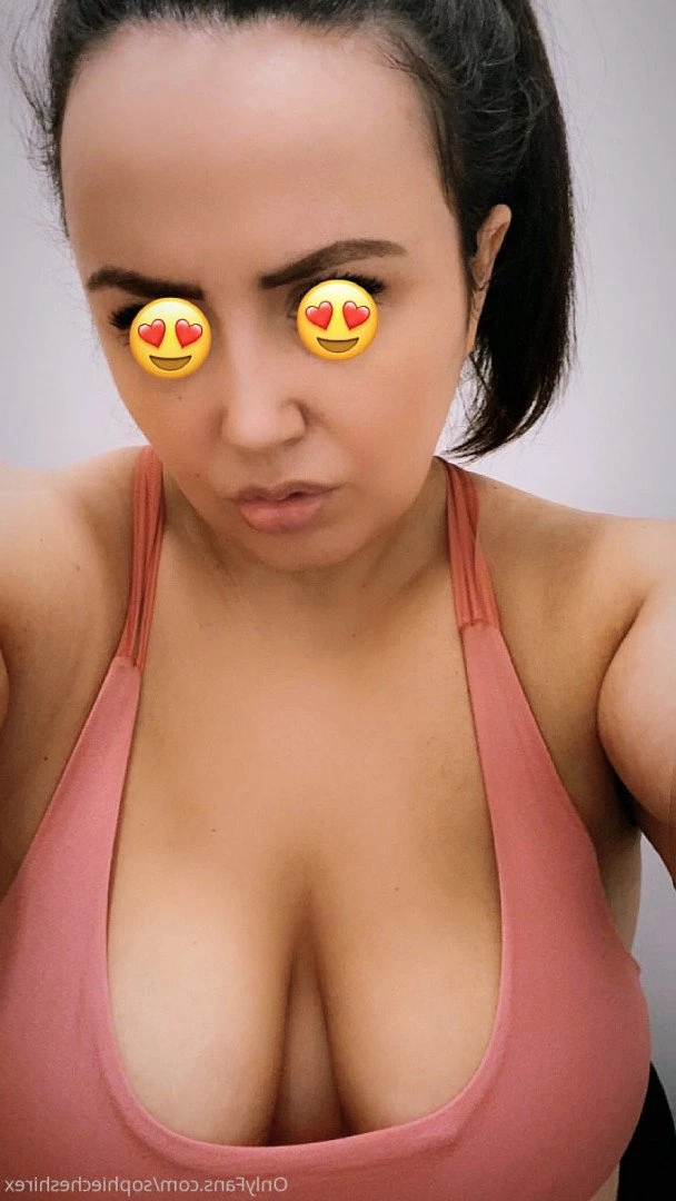 Sophie Cheshire 36DD BRITISH BABE🇬🇧 [ sophiecheshirex ] Onlyfans leaked photo 5010746 on Hotleaks.tv