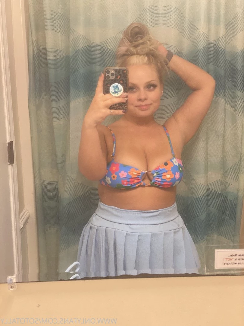 Alina [ sototally ] Onlyfans leaked photo 4937474 on Hotleaks.tv