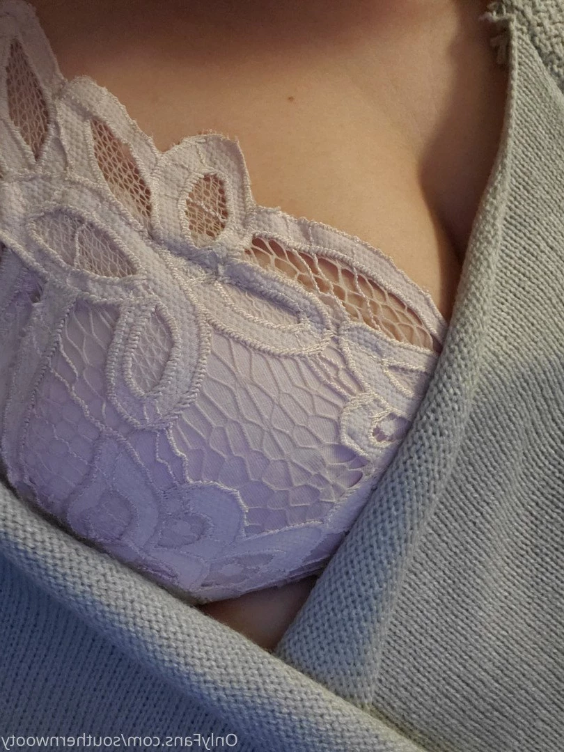 White Girl with a Booty [ southernwooty ] Onlyfans leaked photo 5007340 on Hotleaks.tv