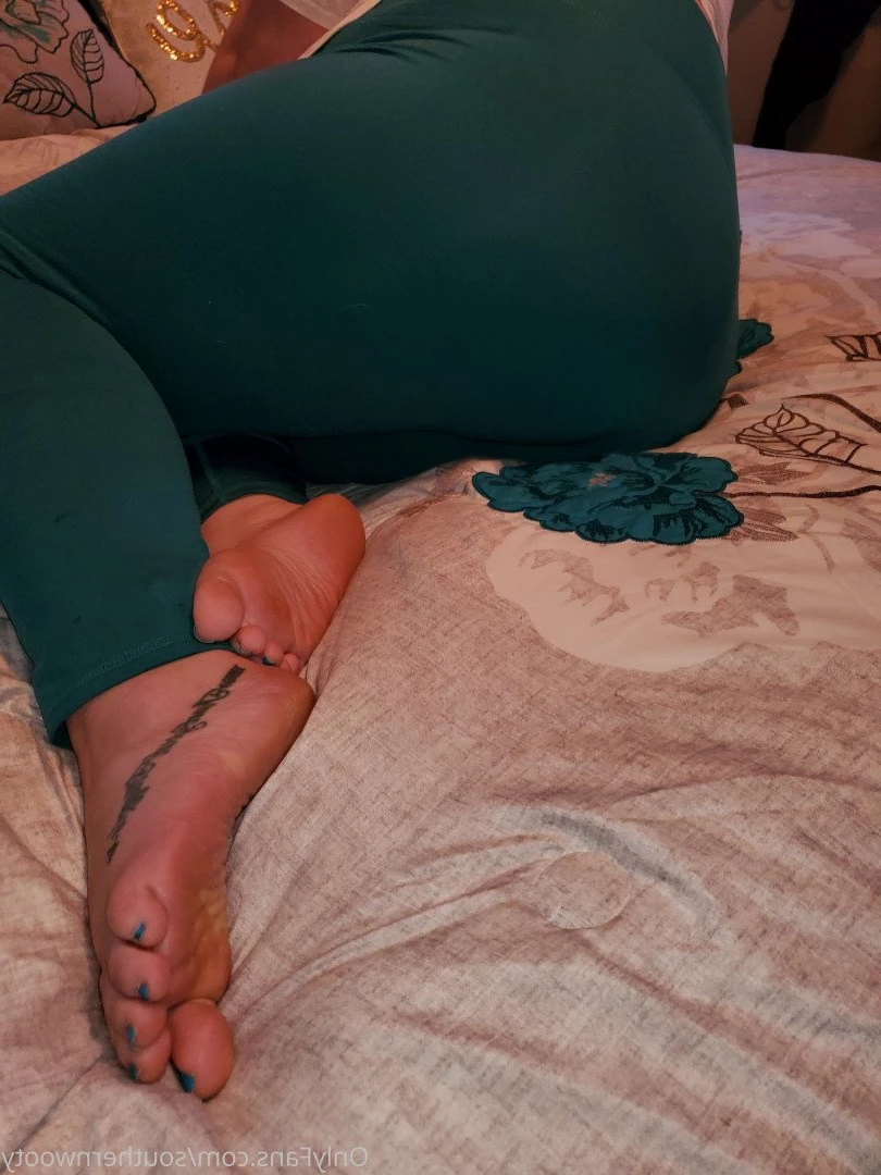 White Girl with a Booty [ southernwooty ] Onlyfans leaked photo 5007353 on Hotleaks.tv