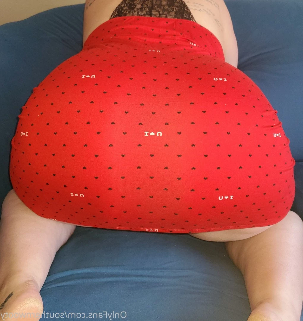 White Girl with a Booty [ southernwooty ] Onlyfans leaked photo 5007483 on Hotleaks.tv