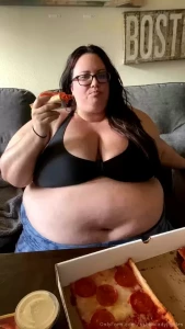 ssbbwladyjiggles Onlyfans leaked video 5378987 on Hotleaks.tv