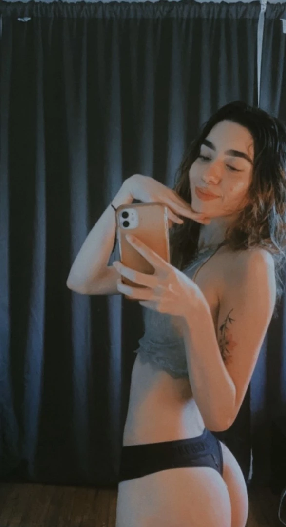 April [ stonedapril ] Onlyfans leaked photo 5516581 on Hotleaks.tv