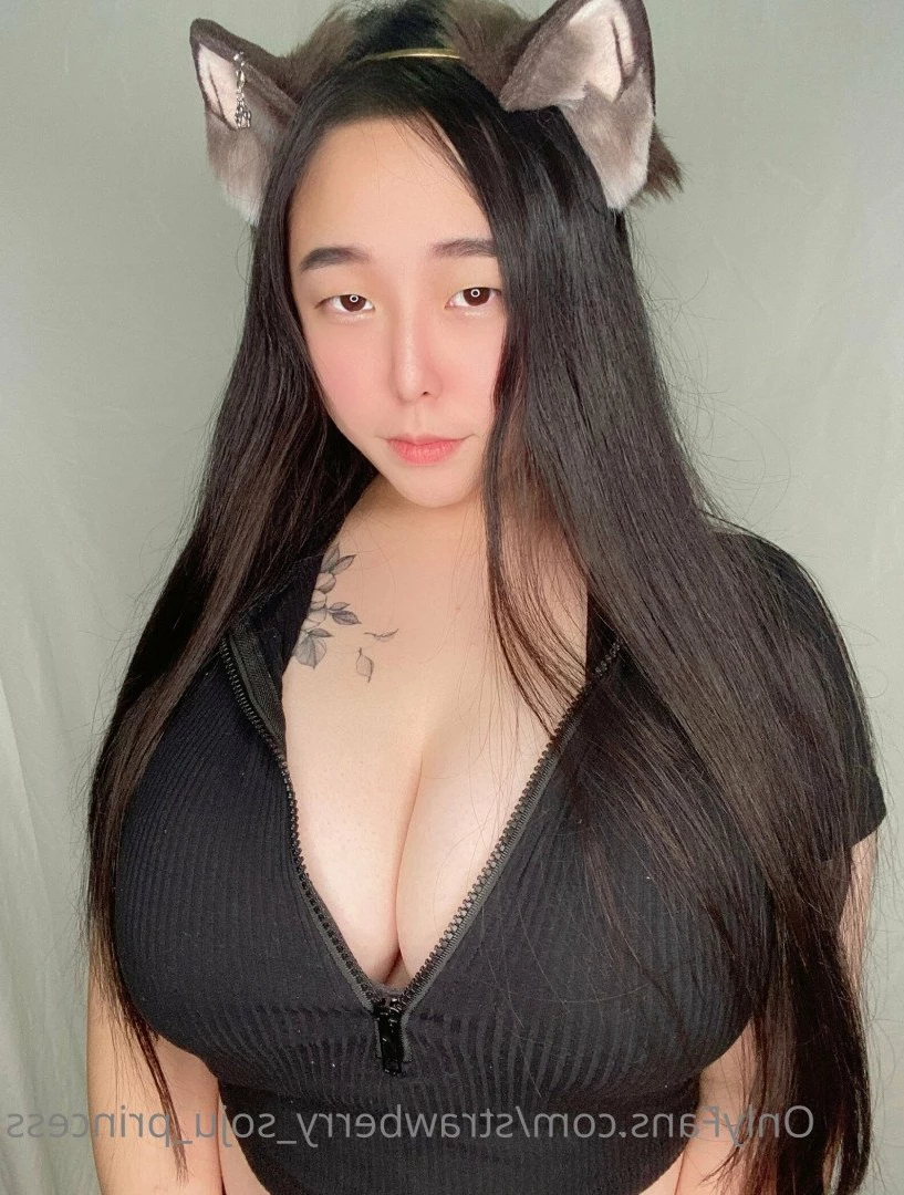 공주님 ♡ ≧ • ᴗ • ≦ [ strawberry_soju_princess ] Onlyfans leaked photo 4992446 on Hotleaks.tv