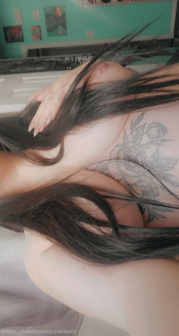 Chloe Cream VIP🍓 [ chloecreamvip ] Onlyfans leaked photo 4991828 on Hotleaks.tv