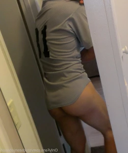 4991610